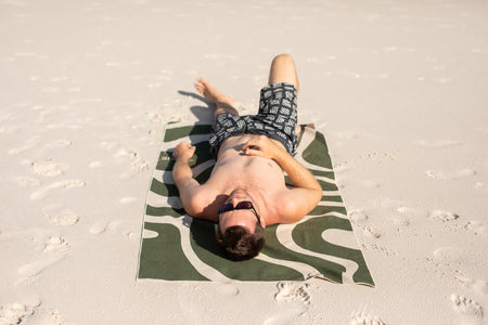 Eukalyptusgrün - Recyceltes, sandfreies Strandtuch