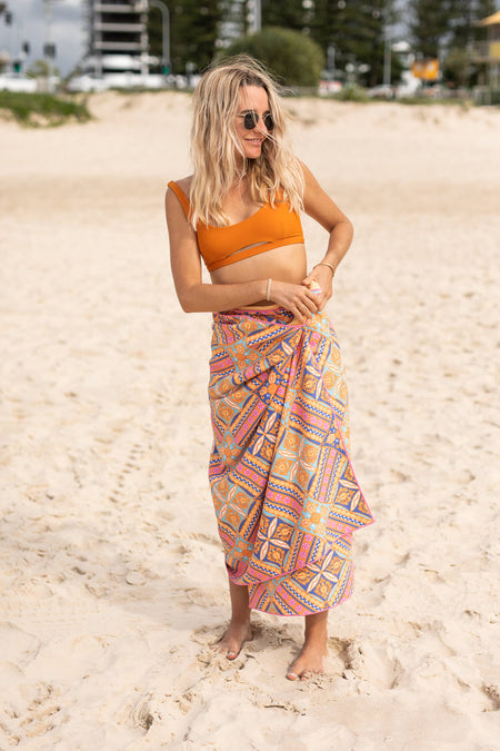 Rosy Tides – Recyceltes, sandfreies Strandtuch