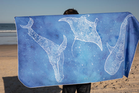 Unterwassermagie – recyceltes, sandfreies Strandtuch