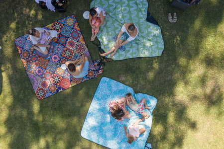 Floating Lotus - Recycelte Picknickdecke