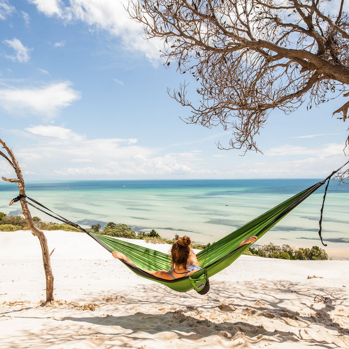 Fun ways to use your hammock - Nakie