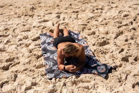 Unterwassermagie – recyceltes, sandfreies Strandtuch